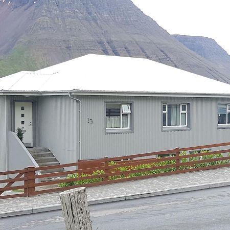 Sigurhaeth - Apartment With All Within Your Reach Ísafjörður Extérieur photo